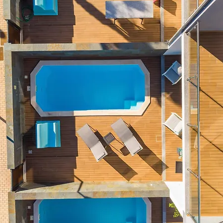 Villa Alegre With Private Pool Branqueira